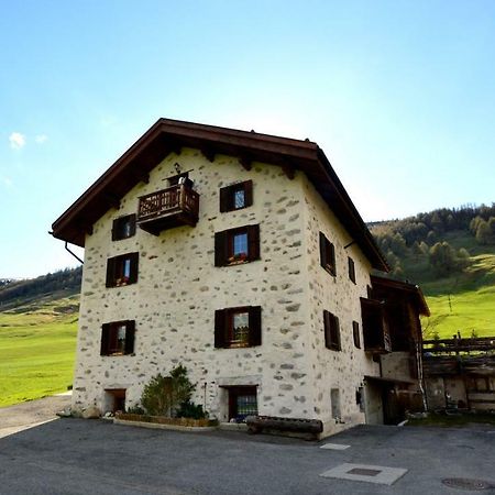 Mountain Chalet Milly Livigno Exterior foto